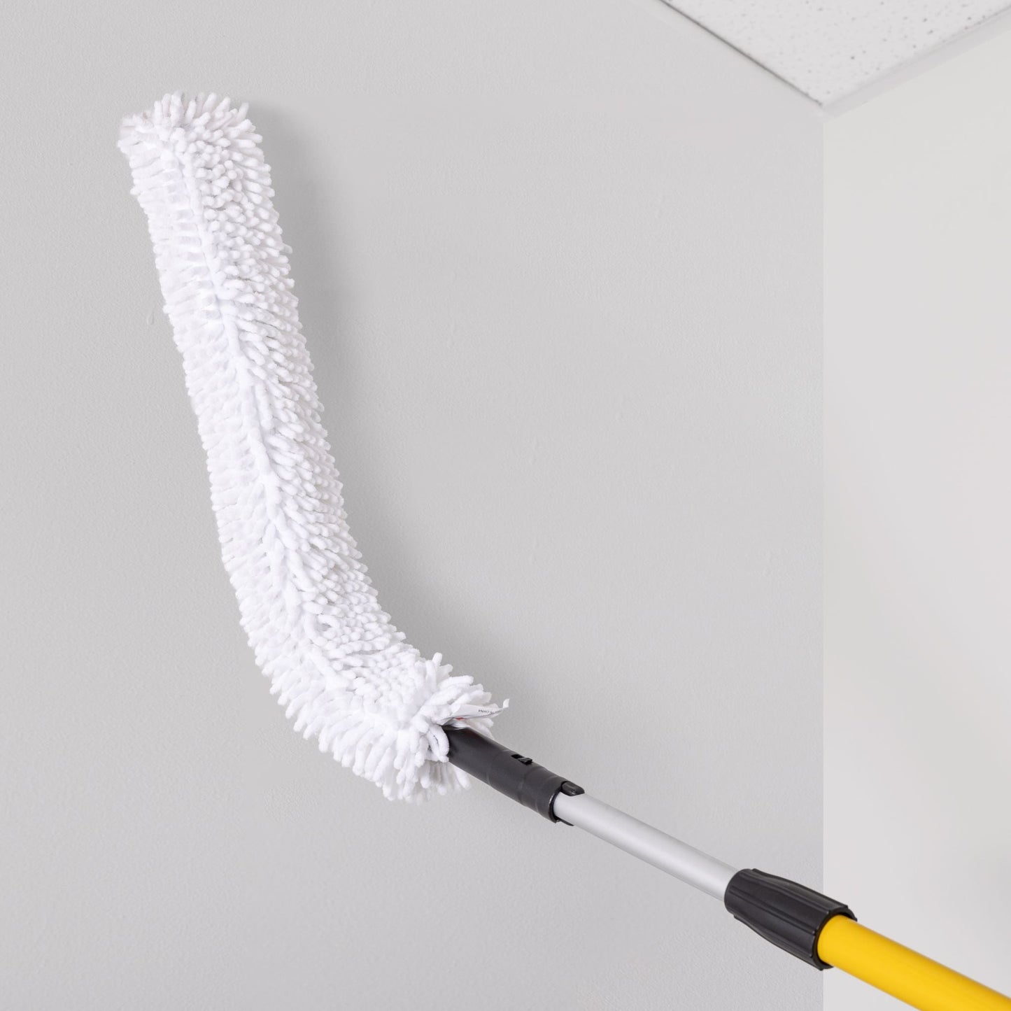 TRUST U-RAG Quick-Connect Flexible Dusting Wand with High Performance Sleeve - White