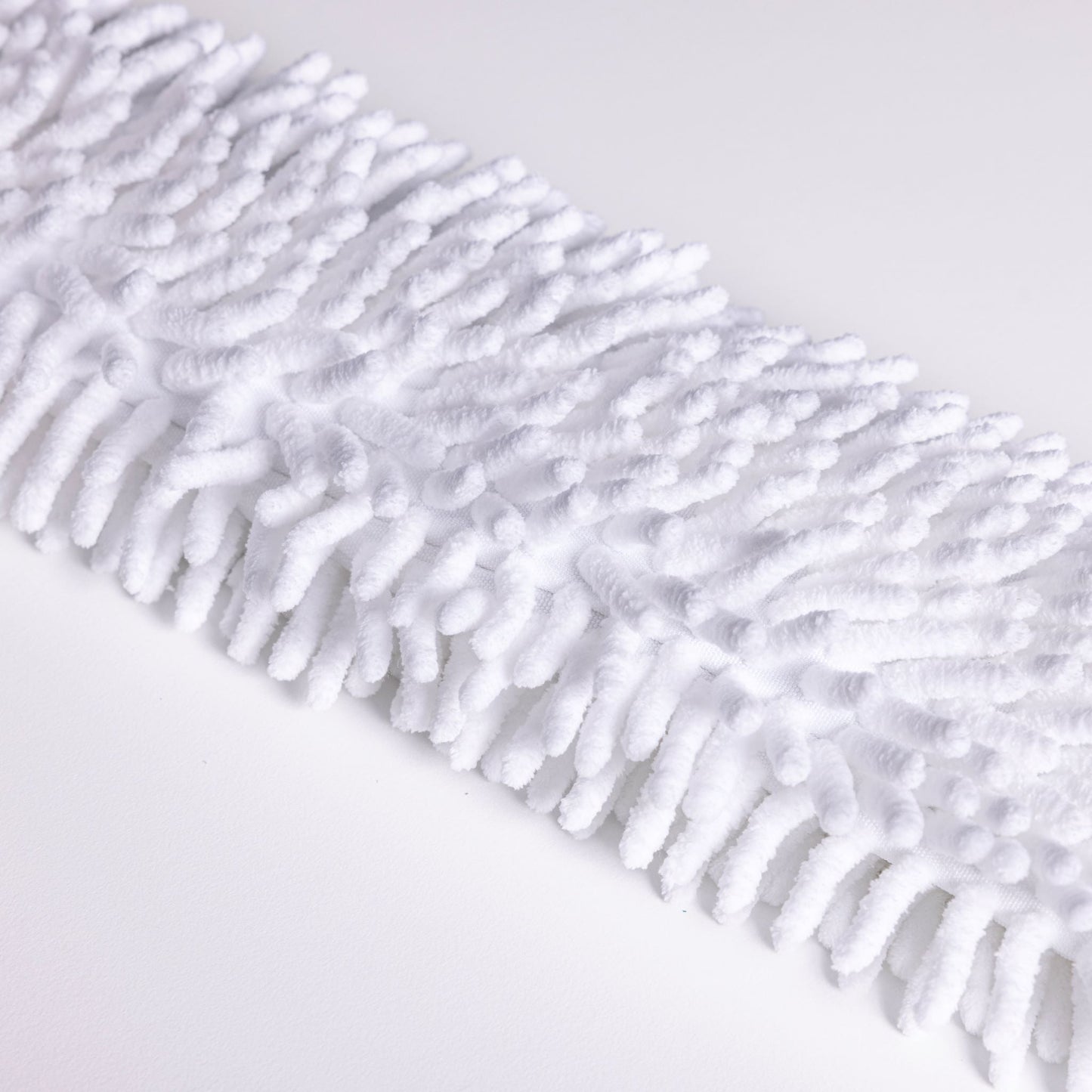 TRUST U-RAG Quick-Connect Flexible Dusting Wand with High Performance Sleeve - White