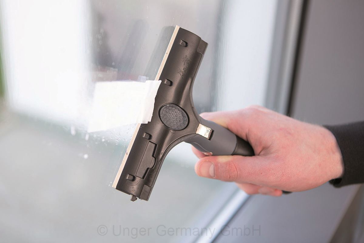 UNGER ERGOTEC NINJA 10CM SCRAPER + HOLDER COMBO