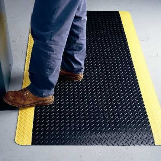 DIAMOND PLATE - 1500mm X 900mm - Black/Yellow